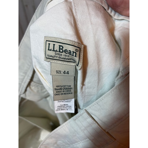 L.L. Bean Wrinkle Resistant Cotton Men Shorts Color Beige- NWT - Picture 3 of 3